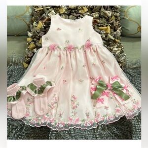 Cinderella kids dress size 24 months & socks and bow price is firm